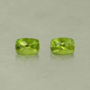 Vesuvianite ch cush pair 6.1x4.1mm 1.23cts N vs221