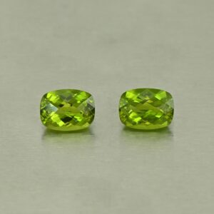 Vesuvianite ch cush pair 8.0x6.0mm 3.25cts N vs225