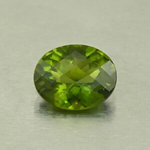 Vesuvianite ch oval 10.6x8.6mm 3.04cts N vs240