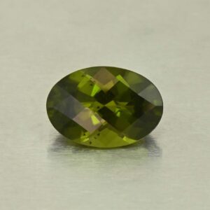 Vesuvianite ch oval 12.9x9.0mm 4.70cts N vs243