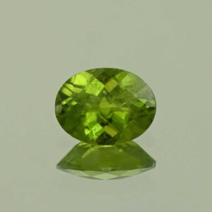 Vesuvianite ch oval 9.3x7.0mm 1.86cts N vs172