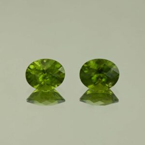 Vesuvianite ch oval pair 10.1x8.1mm 5.78cts N vs176