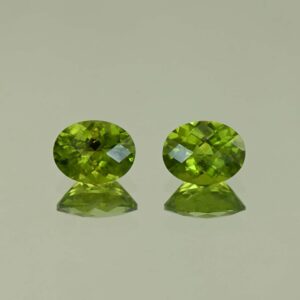 Vesuvianite ch oval pair 9.0x7.0mm 4.03cts N vs174 1