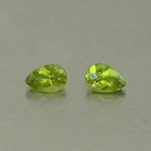 Vesuvianite ch pear pair 6.0x4.0mm 0.91cts N vs265