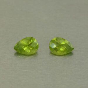 Vesuvianite ch pear pair 7.0x4.9mm 1.40cts N vs270
