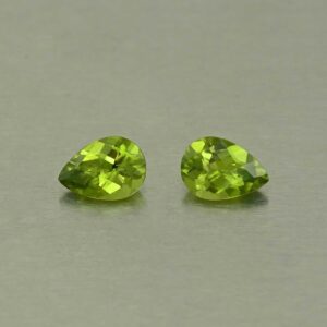 Vesuvianite ch pear pair 7.0x5.0mm 1.40cts N vs272