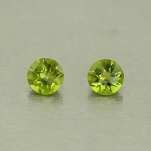 Vesuvianite ch round pair 4.0mm 0.55cts N vs287 SOLD