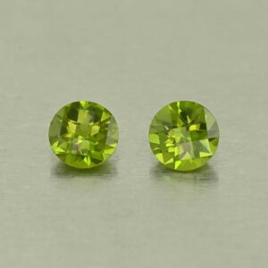 Vesuvianite ch round pair 5.0mm 0.98cts N vs288 SOLD