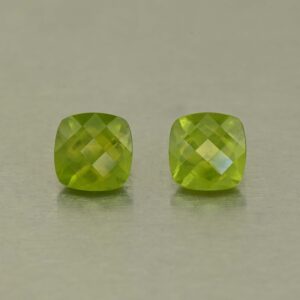 Vesuvianite ch sq cush pair 6.0mm 2.17cts N vs294