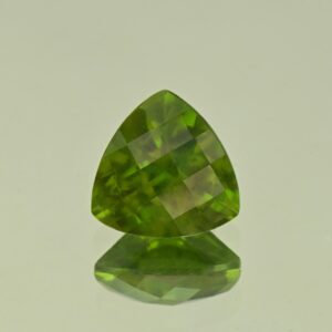 Vesuvianite ch trill 10.5mm 4.39cts N vs125