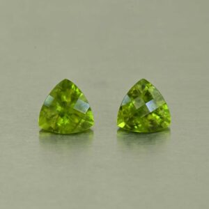 Vesuvianite ch trill pair 7.1mm 2.67cts N vs308