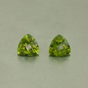 Vesuvianite ch trill pair 8.0mm 4.03cts N vs186