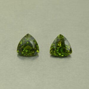 Vesuvianite trill pair 8.5mm 4.35cts N vs344
