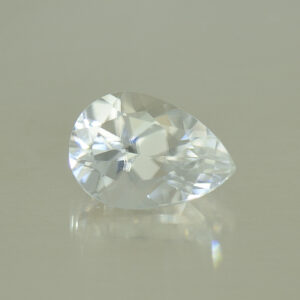 WhiteZircon pear 10.2x7.1mm 3.13cts H zn4024