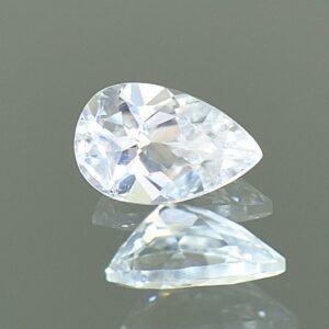 WhiteZircon pear 7.8x5.0mm 1.20cts H zn2759