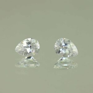 WhiteZircon pear pair 7.5x5.5mm 2.60cts H zn3938