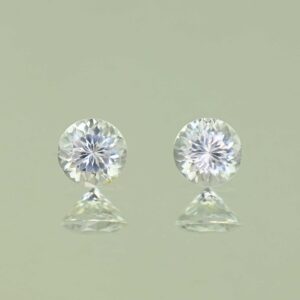 WhiteZircon round pair 4.5mm 1.04cts H zn3639