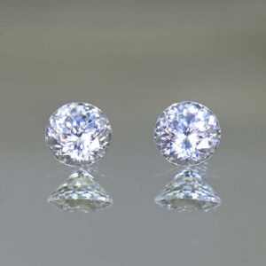 WhiteZircon round pair 5.5mm 2.00cts H zn4277