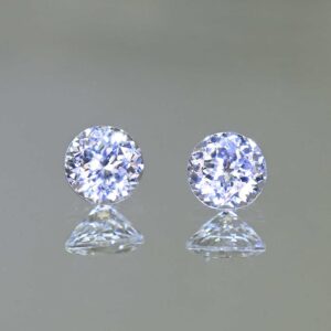 WhiteZircon round pair 5.5mm 2.03cts H zn4282