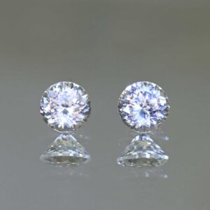 WhiteZircon round pair 5.5mm 2.03cts H zn4283