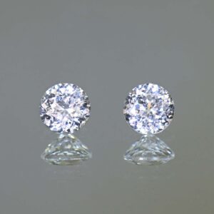 WhiteZircon round pair 5.5mm 2.09cts H zn4289