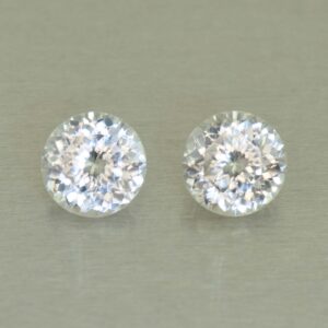 WhiteZircon round pair 7.0mm 4.00cts H zn5917