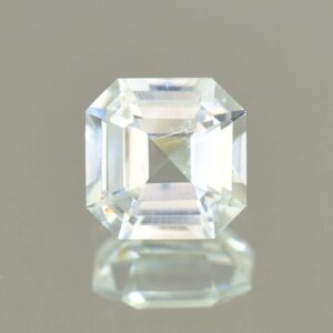 WhiteZircon sq eme cut 6.5mm 1.93cts H zn5687