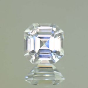 WhiteZircon sq eme cut 7.5mm 3.02cts H zn7450