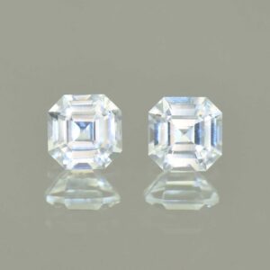 WhiteZircon sq eme cut pair 6.0mm 3.09cts H zn5684
