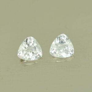 WhiteZircon trill pair 4.0mm 0.68cts H zn5226