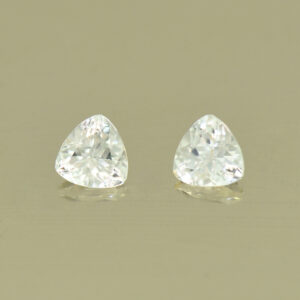 WhiteZircon trill pair 4.0mm 0.70cts H zn5228