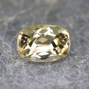YellowGrossular cushion 7.1x5.0mm 1.22cts gg129