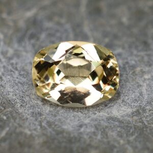 YellowGrossular cushion 7.4x5.6mm 1.33cts gg132