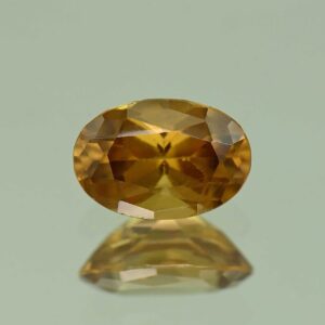 YellowOrangeZircon oval 8.2x5.5mm 1.68cts N zn7528