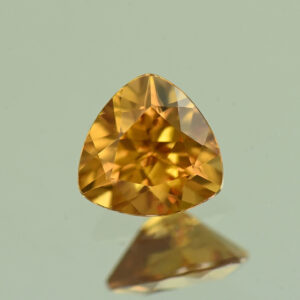 YellowOrangeZircon trill 5.6mm 0.86cts N zn7217