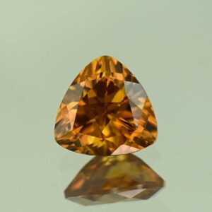 YellowOrangeZircon trill 7.5mm 2.08cts N zn7533