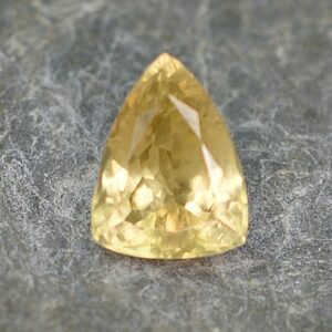 YellowSapphire drop trill 8.4x6.4mm 2.37cts N sa339