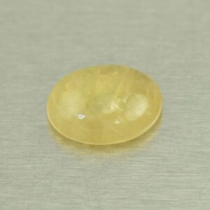 YellowSapphire oval cab 7.7x5.9mm 1.37cts N sa187 a
