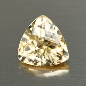 YellowZircon ch trill 8.5mm 3.00cts zn3753