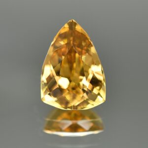 YellowZircon drop trill 15.7x11.2mm 11.59cts zn176