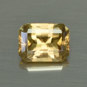YellowZircon mod eme 8.7x6.5mm 3.06cts zn3735