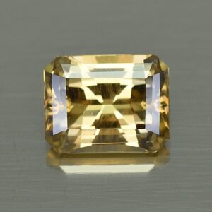 YellowZircon mod eme 9.6x7.6mm 4.51cts zn3736