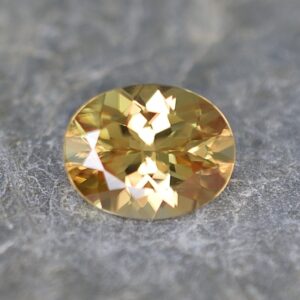 YellowZircon oval 9.6x7.6mm 3.10cts zn2683