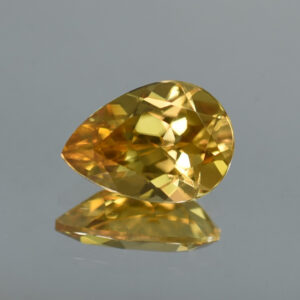 YellowZircon_pear_13.6x9.6mm_6.71cts_H_zn471_crop.jpg
