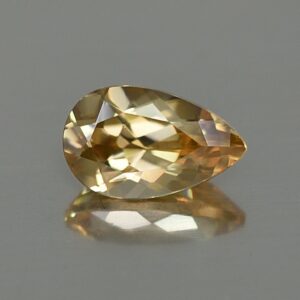 YellowZircon pear 8.1x5.0mm 1.57cts zn3729