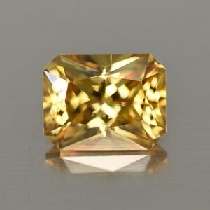 YellowZircon rad 9.1x7.1mm 3.56cts zn3751