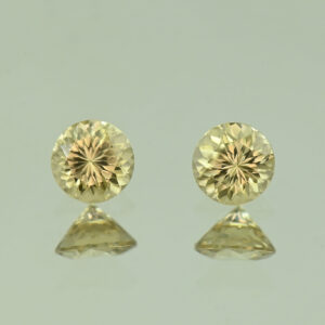 YellowZircon round pair 4.5mm 1.06cts H zn3760
