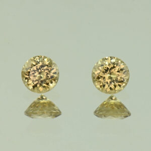 YellowZircon round pair 4.5mm 1.08cts H zn3759