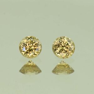 YellowZircon round pair 4.5mm 1.08cts H zn3813