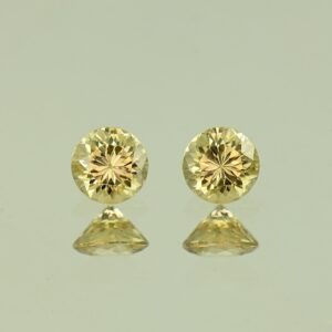 YellowZircon round pair 4.5mm 1.09cts H zn3815